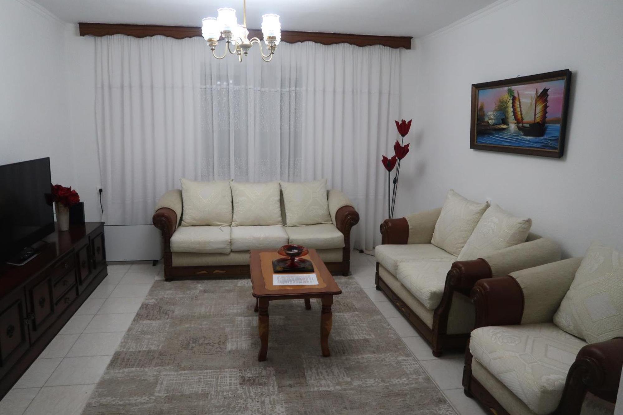 Lake Ohrid Guesthouse "Villa Valentina" Pogradec Exterior photo